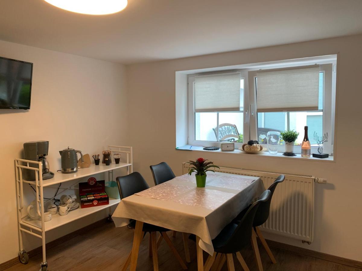 슈라이덴 Ferienhaus Gemuend 빌라 외부 사진