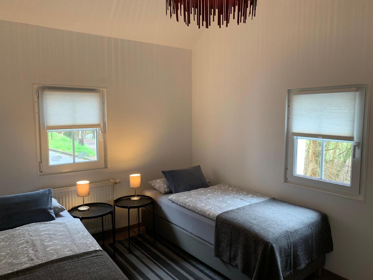 슈라이덴 Ferienhaus Gemuend 빌라 외부 사진